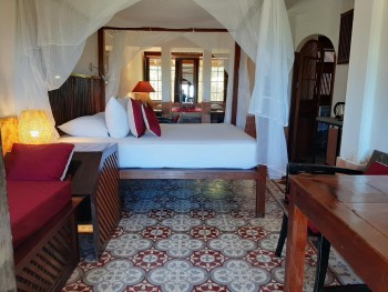 Villa Louise Hue Beach Boutique Hotel
